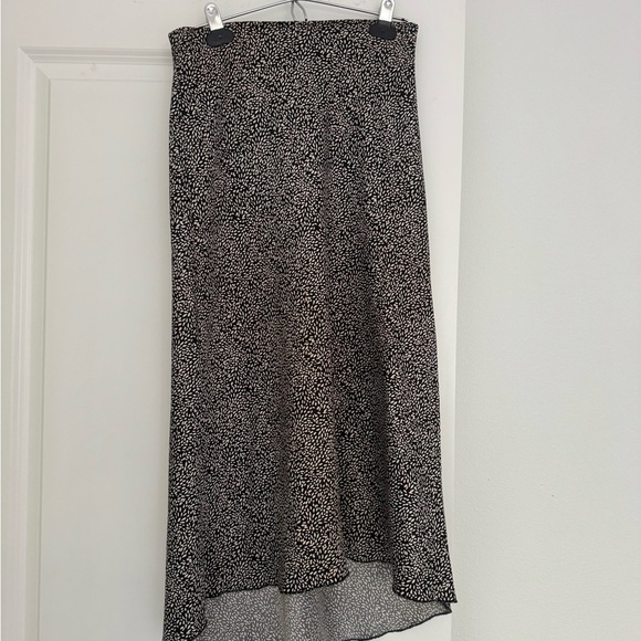 Abercrombie & Fitch women’s satin midi dainty print elastic waist skirt size XS - Picture 1 of 2